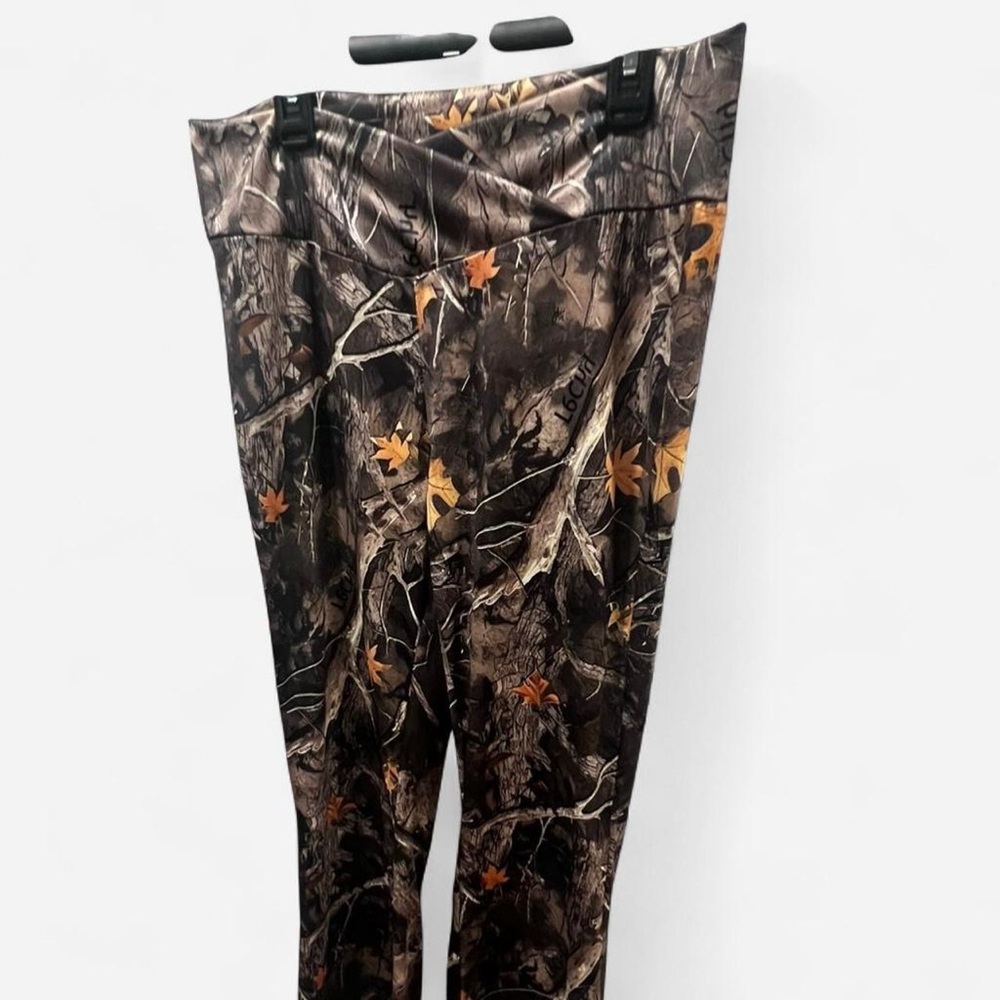 Women's Camo Leaf Print Pants